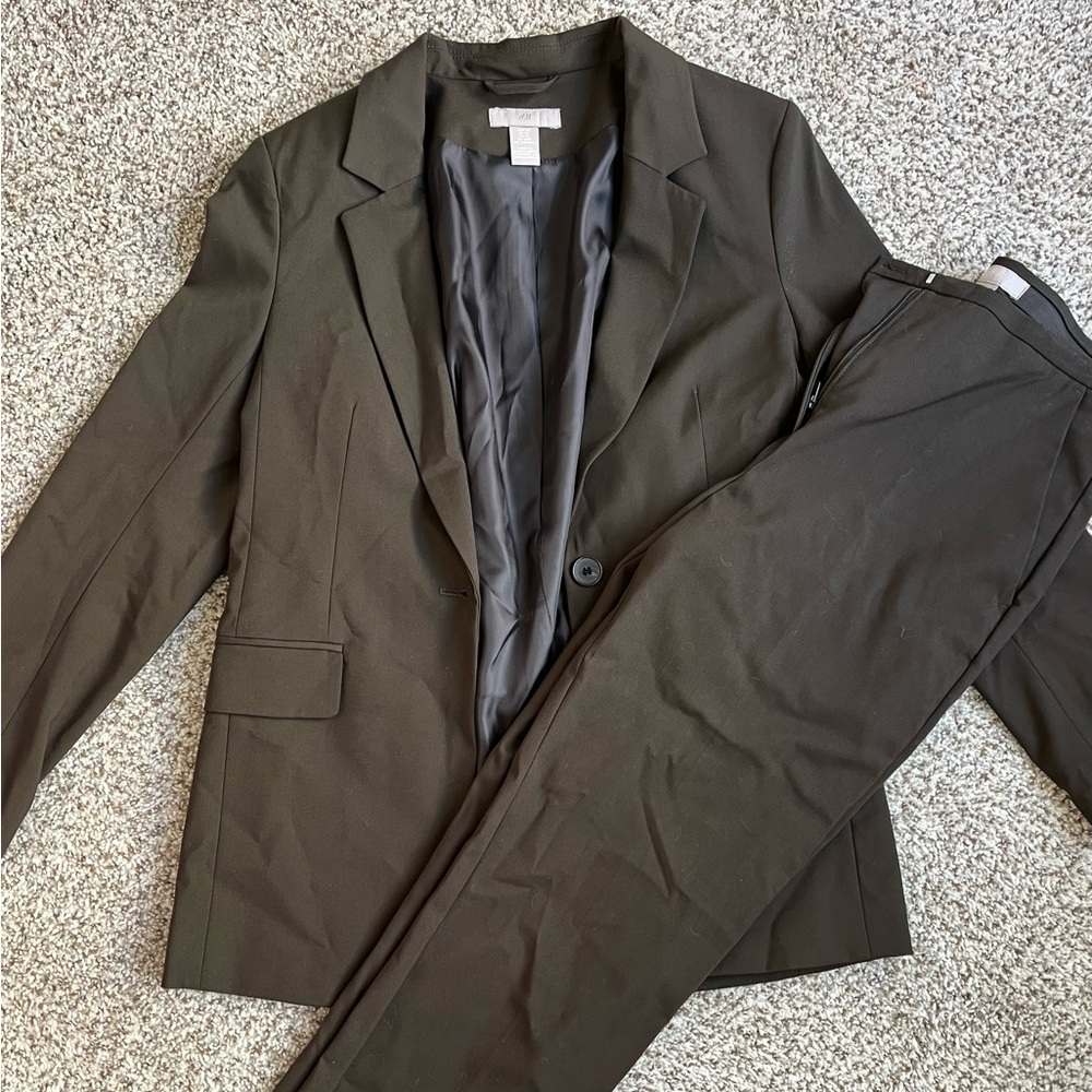 Women’s Classic Olive Green Suit Set